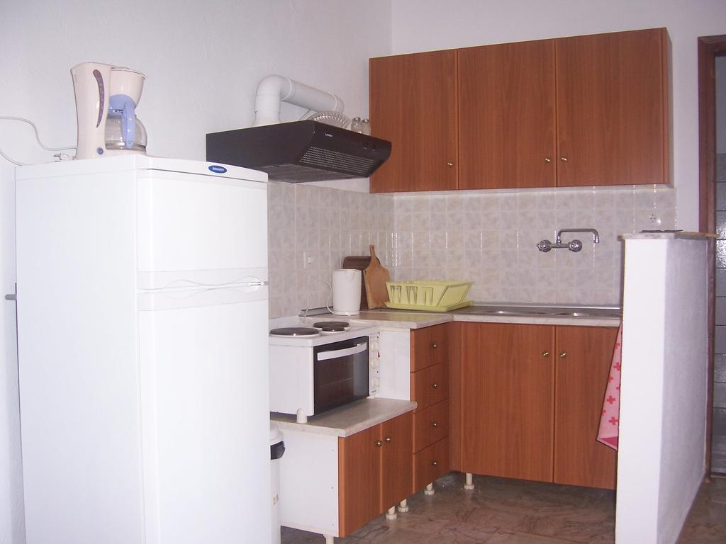Milina Apartments Luaran gambar