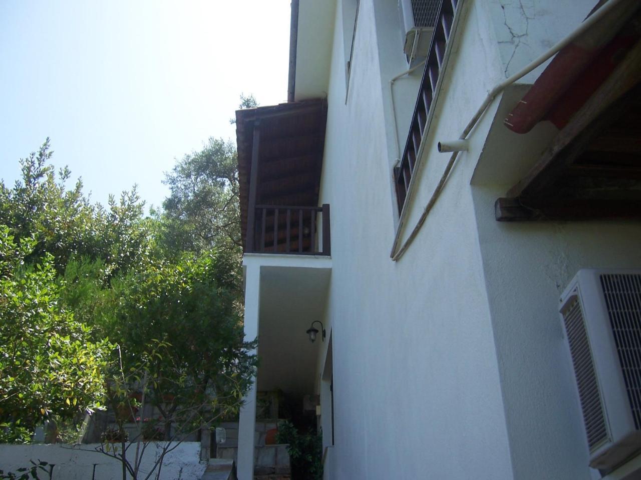 Milina Apartments Luaran gambar