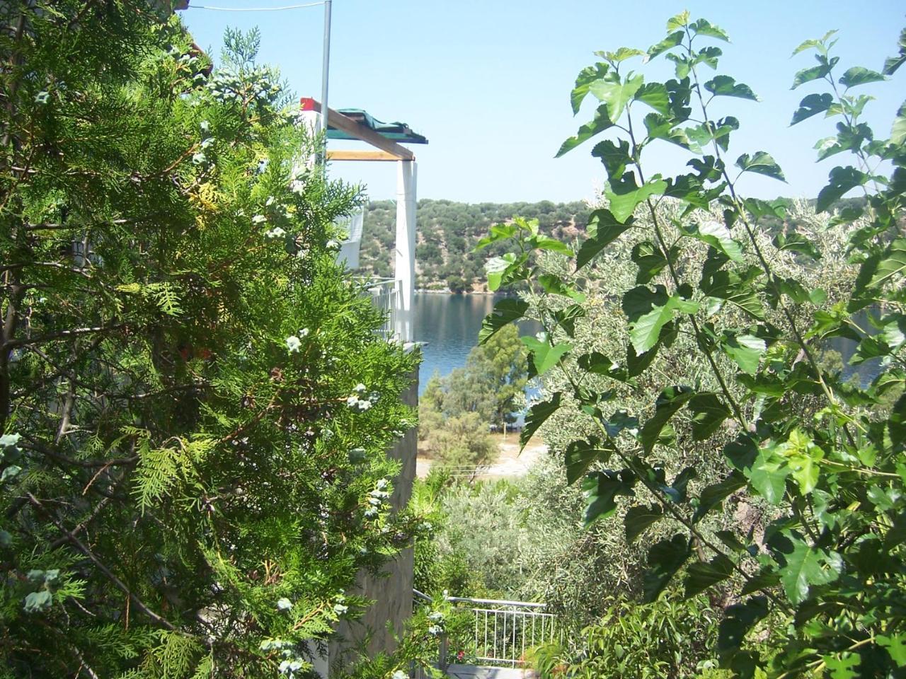 Milina Apartments Luaran gambar
